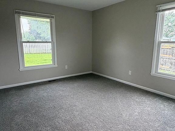 5th image of 917 Shady Ln