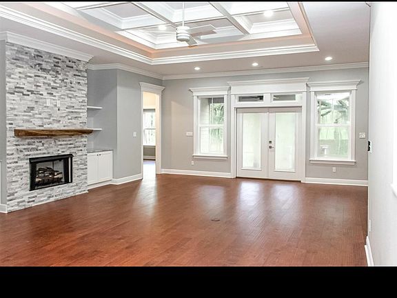 3rd image of 2230 Ten Oaks Dr