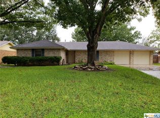 108 Oldtowne Rd, Seguin, TX 78155