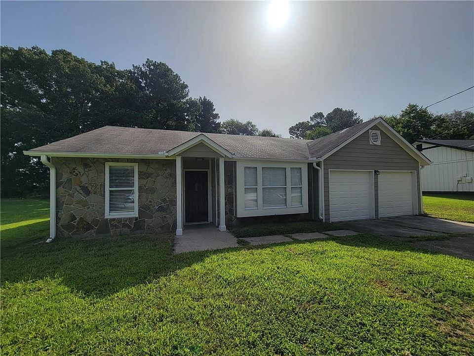 1st image of 939 Country Oaks Ct
