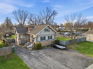 34327 Jefferson Ave, Harrison Township, MI