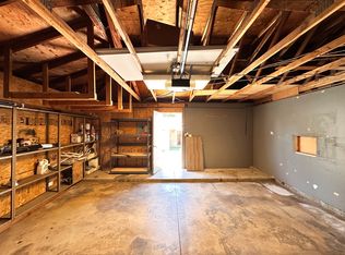 2563 E Sycamore Dr, La Verne, CA 91750