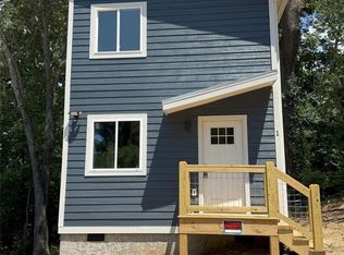 1 Freeport Ln, Asheville, NC 28806