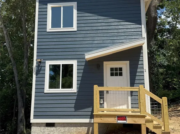 1 Freeport Ln, Asheville, NC 28806