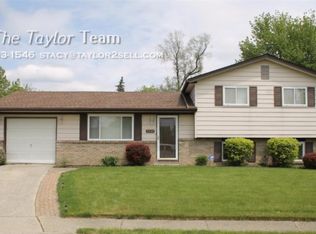 3800 Red Oak Ln, Columbus, OH 43224