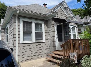 225 N Foster Ave, Lansing, MI 48912