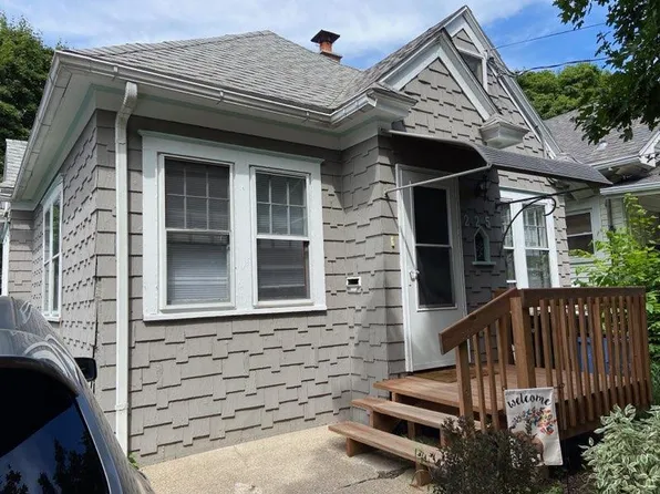 225 N Foster Ave, Lansing, MI 48912