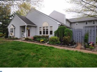 110 Solway Cir, Chalfont, PA 18914