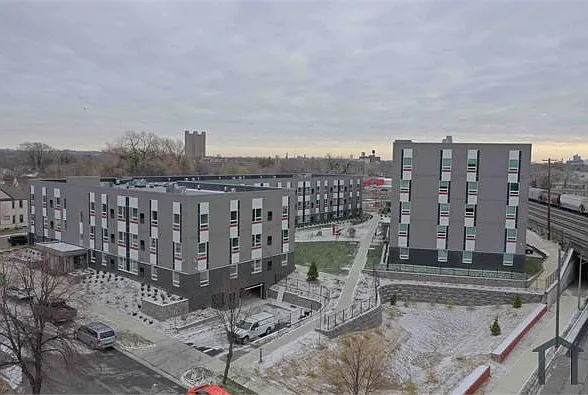 1 bed, 630 sqft, $1,050 — Photo 2