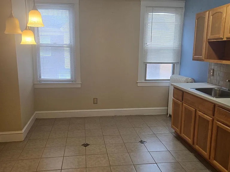 5345 W Berks St #2 — Photo 3