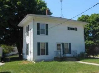 113 W Maple St, Carson City, MI 48811