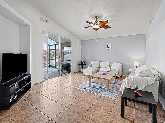 4th image of 2415A Black Powder Ln