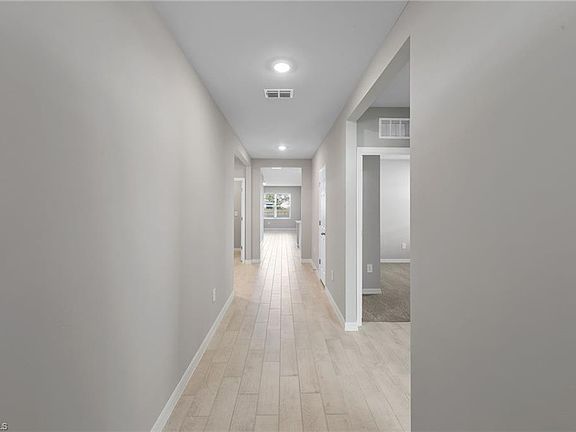 4th image of 3639 Crosswater Dr