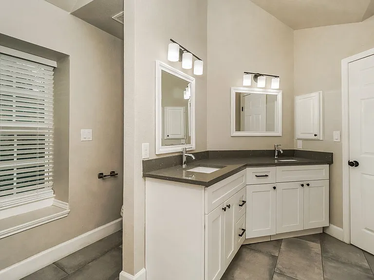 7310 Oswego Dr — Photo 12