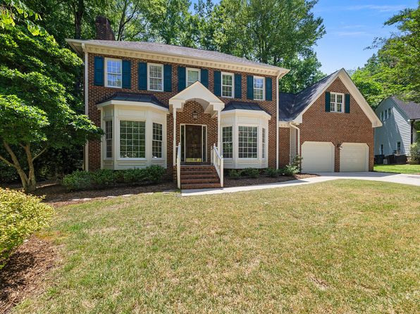 108 Westport Dr, Cary, NC 27511