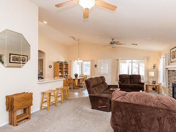 4th image of 7427 E Mountain Dr