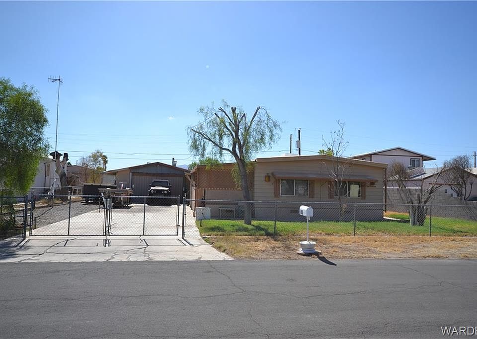 1st image of 724 Daisy Dr