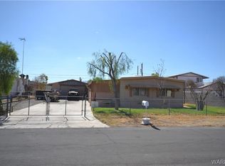 724 Daisy Dr, Bullhead City, AZ 86442