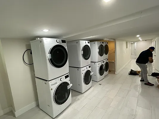 Rented by MySpaceNYC | media 20