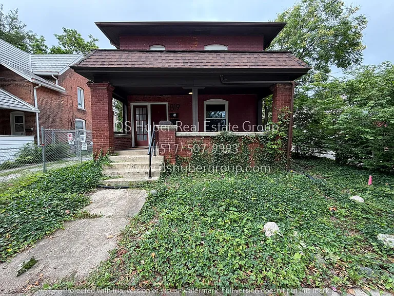 819 Eureka St — Photo 4