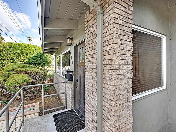 4th image of 3905 Nichandros St