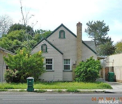 1st image of 2419 N California St