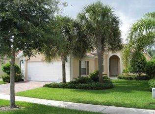 8263 Pine Cay Rd, Wellington, FL 33414