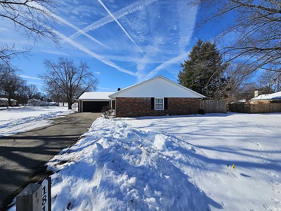 3rd image of 1810 Forbes Rd