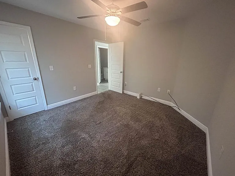 3154 Maple St — Photo 12