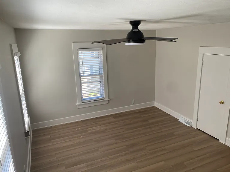 927 Harrison Ave #2 — Photo 10
