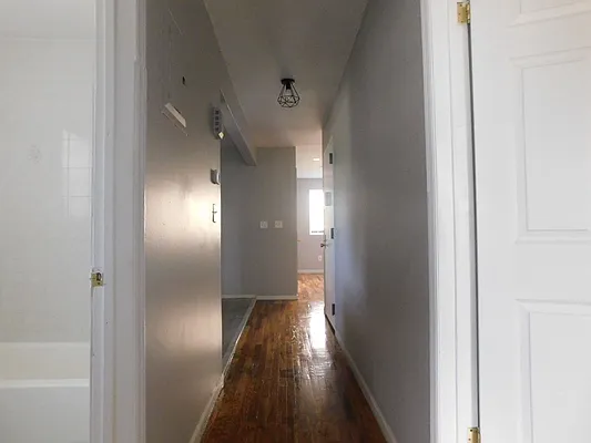 Rented by Compass | media 9