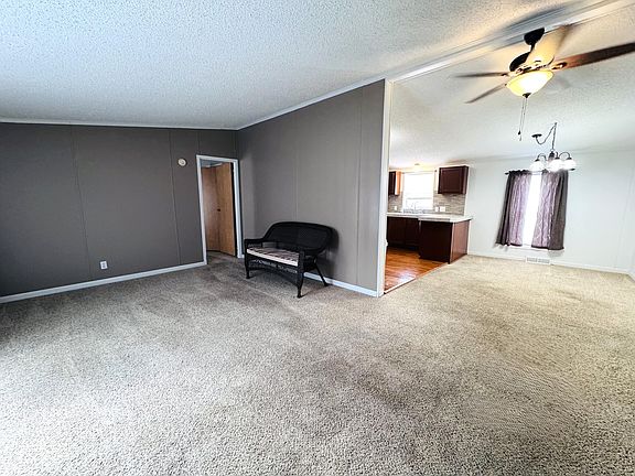 2nd image of 22 N Wildflower