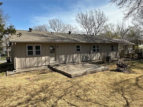5th image of 9408 Craig Dr