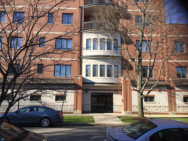 1st image of 444 Ashland Ave APT 3N