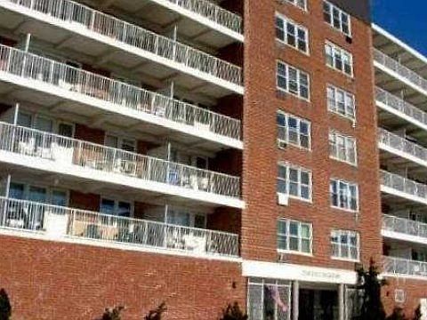1st image of 1 E Broadway APT 5O