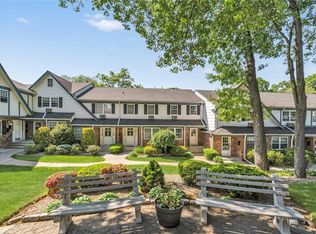 191 Doxbury Ln, Suffern, NY 10901