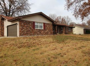 319 Meadow Dr, Washington, MO 63090