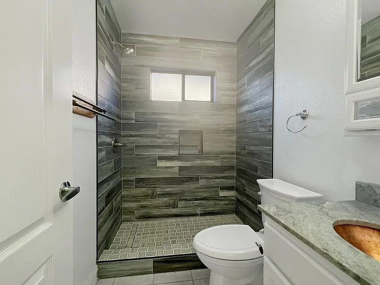 871 Montera Ln — Photo 9