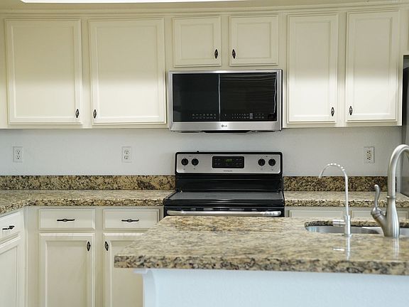5th image of 1231 N Firehouse Ct