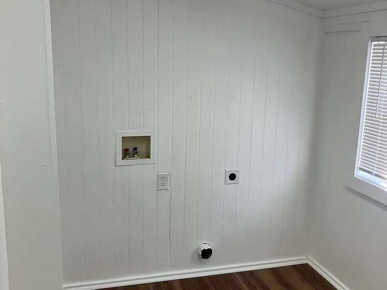 312 S Carroll Blvd #1/2 — Photo 9