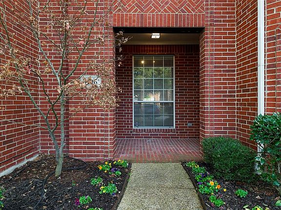 3rd image of 4616 Sunnybrook Dr