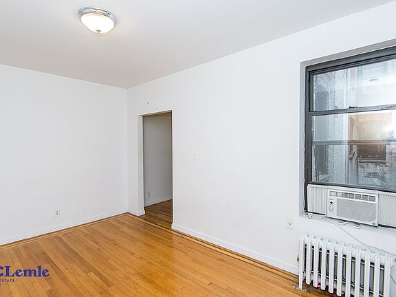 5th image of 141 E 26th St #3B