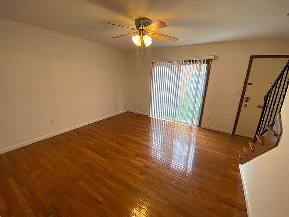 3rd image of 1444-1466 Worthington St #1450-B