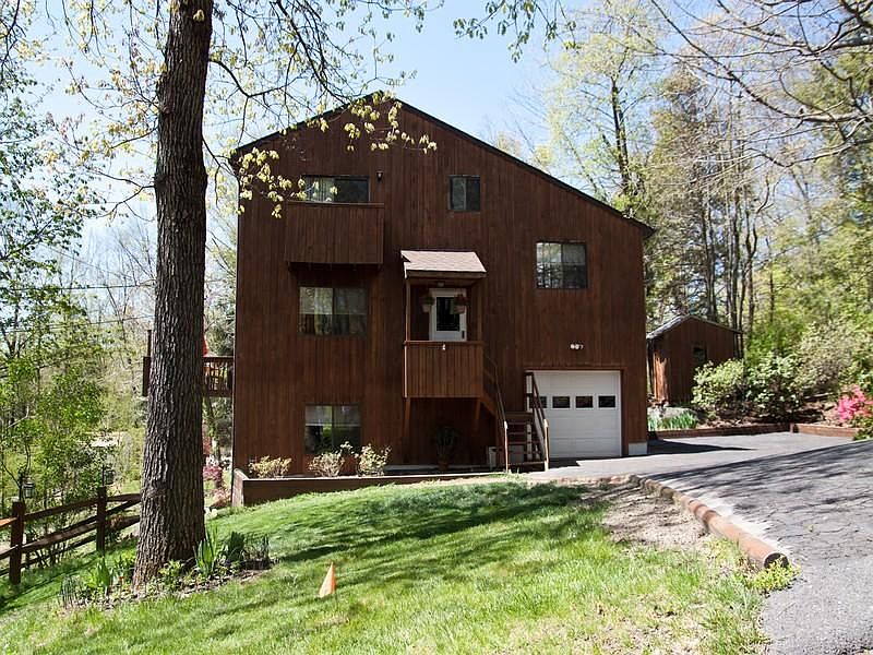 36 Linda Ln, New Fairfield, CT 06812 Zillow