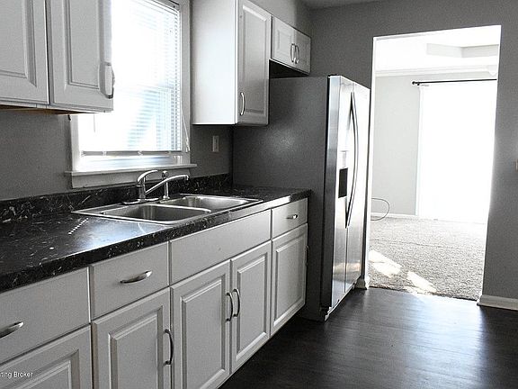 4th image of 13317 Krages Ave