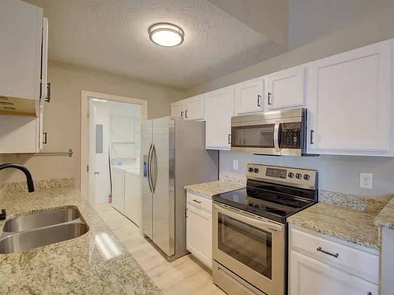 10224 Crossbow Ct #11 — Photo 21