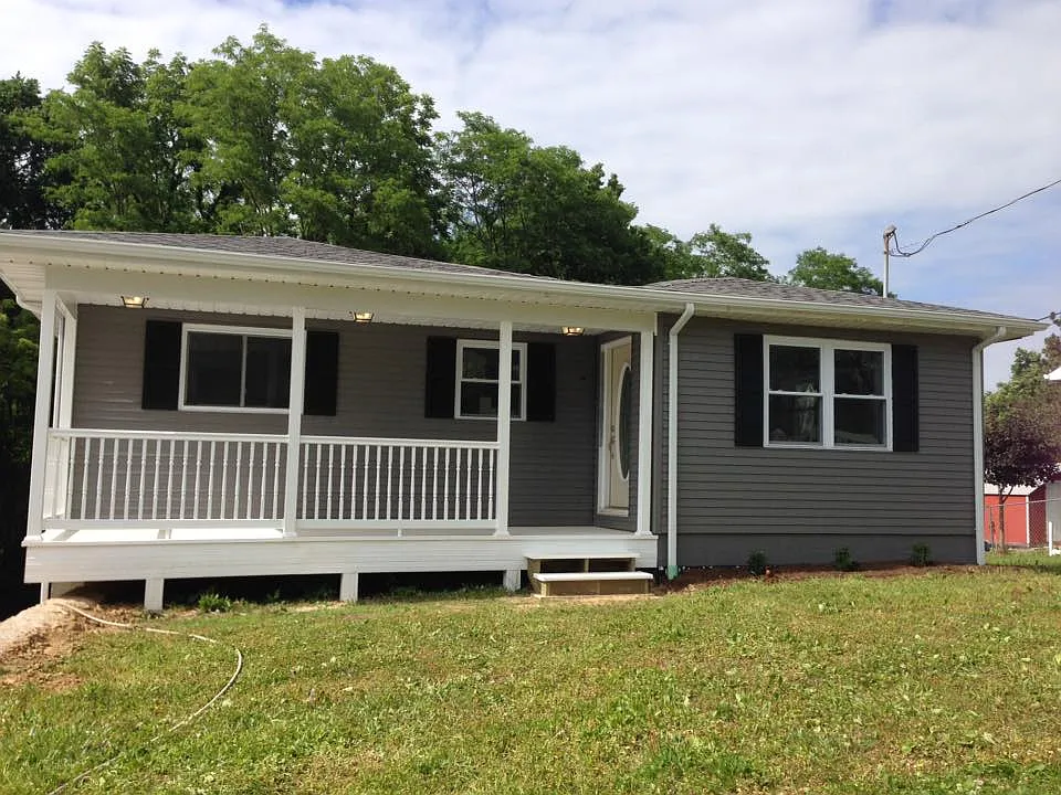 1015 22nd St photo 1