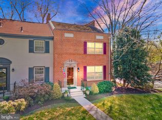 1857 Wainwright Dr, Reston, VA 20190