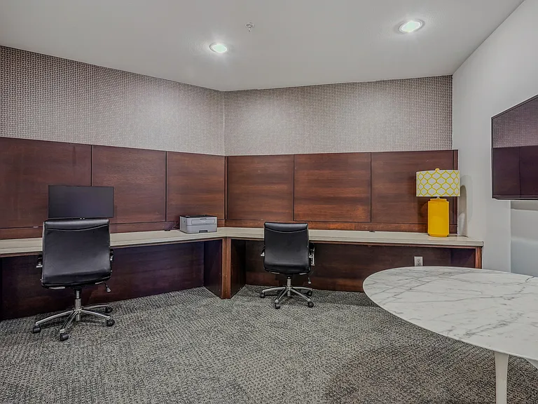 Meridian Medical District — Photo 27