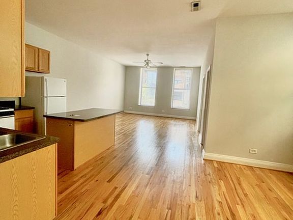 5th image of 1458 N Milwaukee Ave #2A
